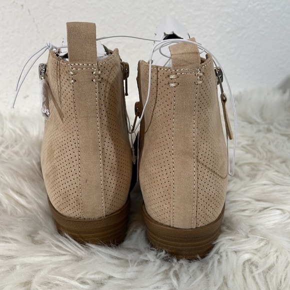 UNIVERSAL THREAD MARLIS BOOTS / BOOTIES MEMORY FOAM SIZE 9 New - Picture 5 of 13